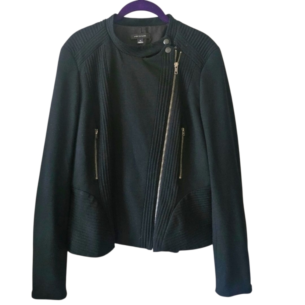Ann Taylor Structured Urban Moto Jacket Asymmetrical Zipper, Black Size 10